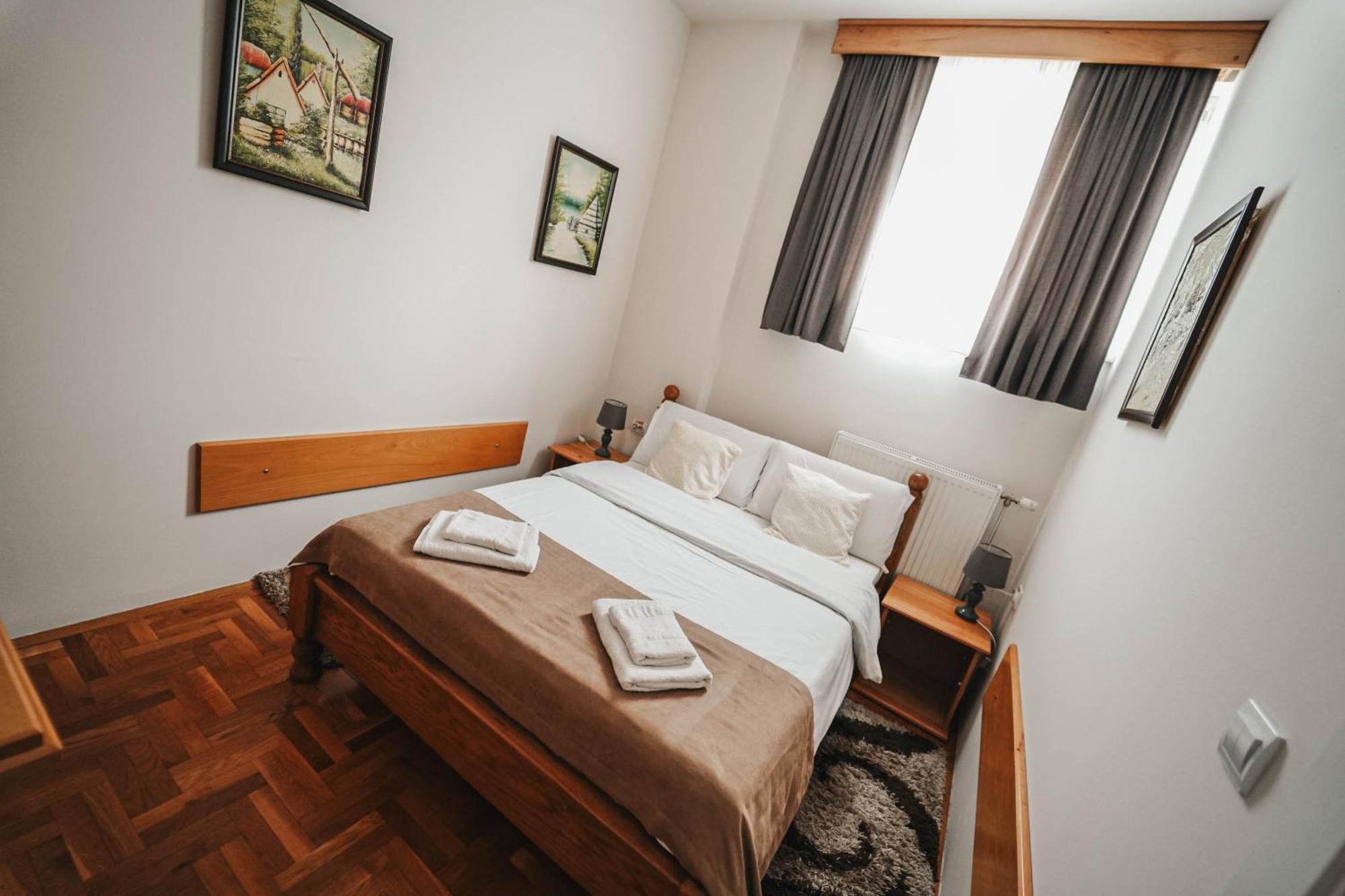 B&B Passage Sremska Mitrovica Bagian luar foto